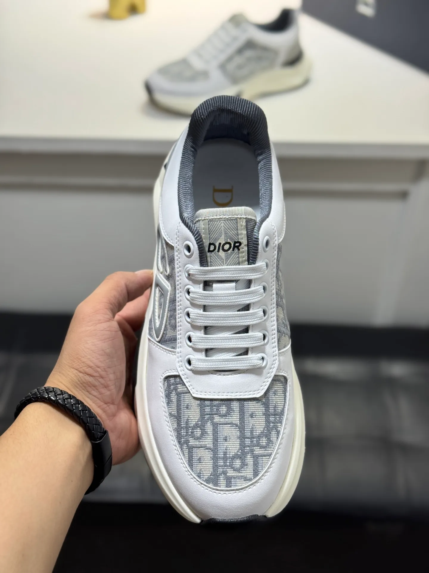 Men's shoes 💰440 [New style] 🐞🐞Original quality! Dior🔥Christan Dior (Dior) hot style [new style]⚠⚠️Top purchasing agent🔍🔍Men's HK counters are on sale simultaneously. Sole: The original sole is specially provided by the original factory. The exclusive movable molded sole is super comfortable. The original factory follows the order. 🔍🔍The high-quality multi-color splicing design is exquisite and unique. 💪Details determine the quality. We only make shoes with care. You can enter and leave the counter at will. Welcome to compare 🇮🇹 Size: 38-44 (45 customized